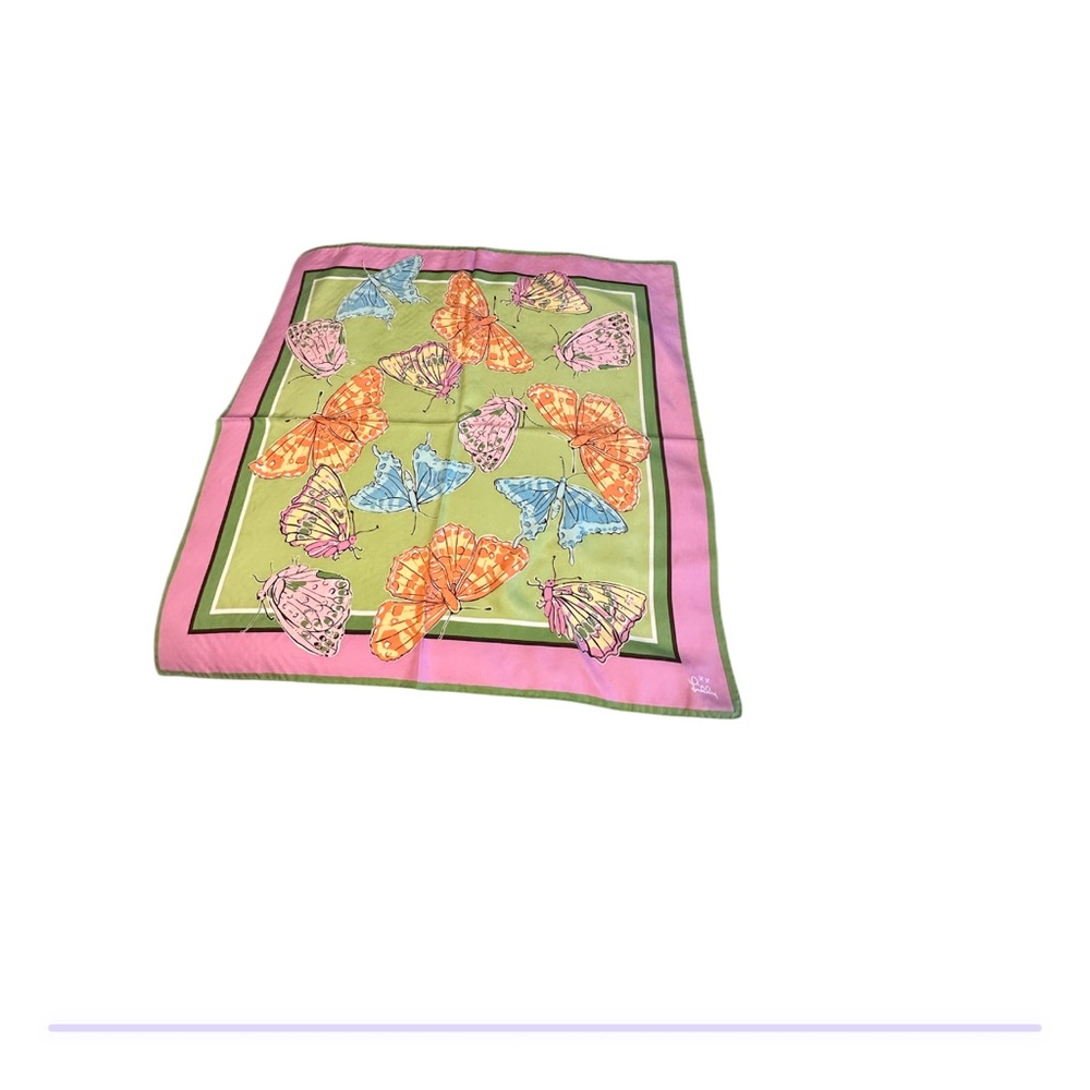 Lilly Pulitzer scarf with a butterfly print. - Picture 7 of 9